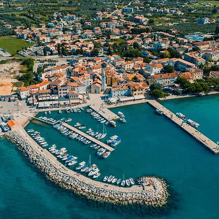Villa Mihaela Fažana エクステリア 写真