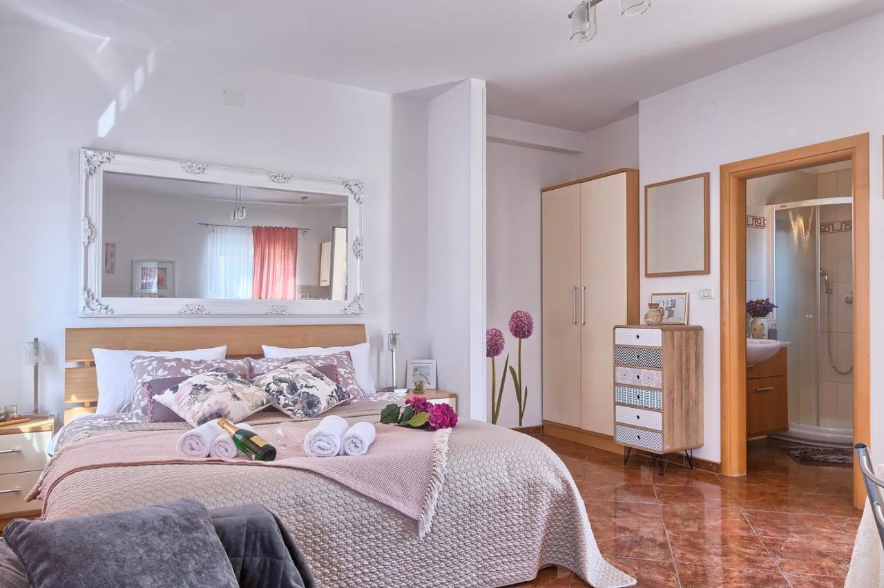 Villa Mihaela Fažana エクステリア 写真