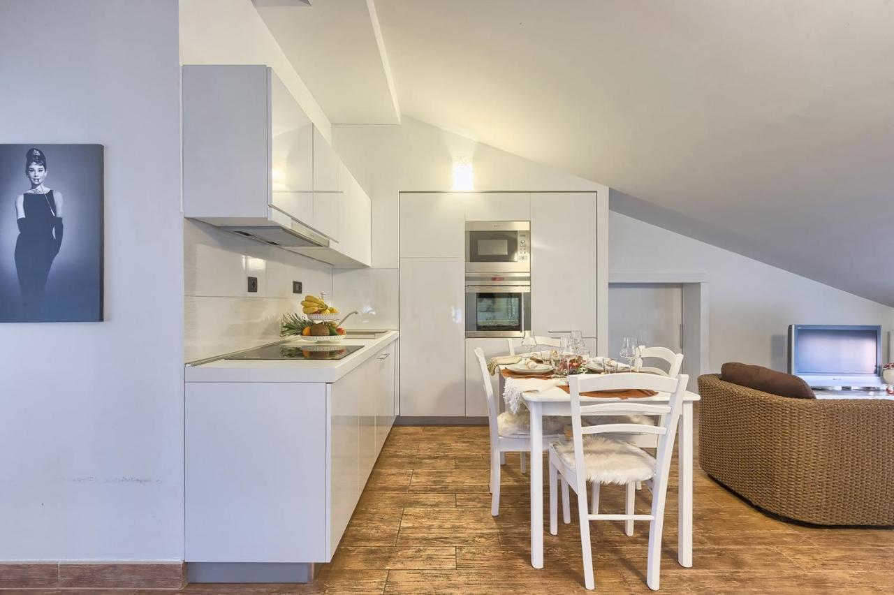 Villa Mihaela Fažana エクステリア 写真