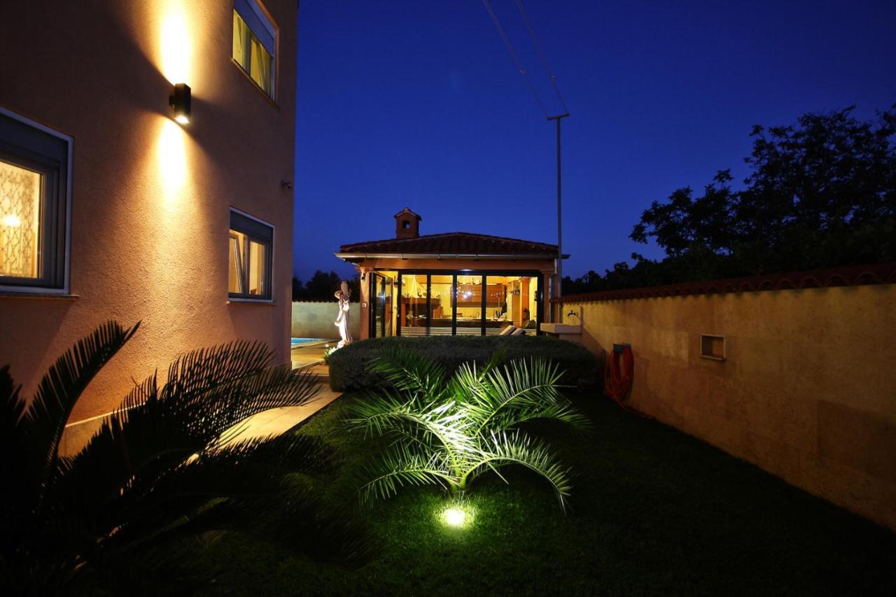 Villa Mihaela Fažana エクステリア 写真